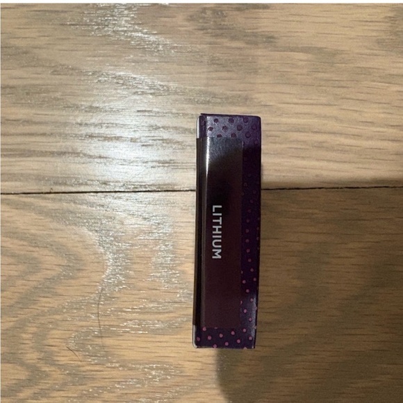 New Urban Decay Moondust Sparkly Eyeshadow in Lithium - Picture 2 of 4